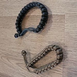 Men's Tactical Paracord bracelet bundle. Excellent condition